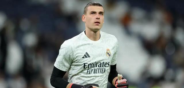 维奇加入报, 并将利瓦科