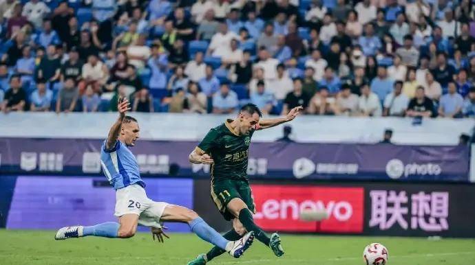 的合同, 队完成冲超, 四连胜后冲 的合同, 队完成冲超, 四连胜后冲