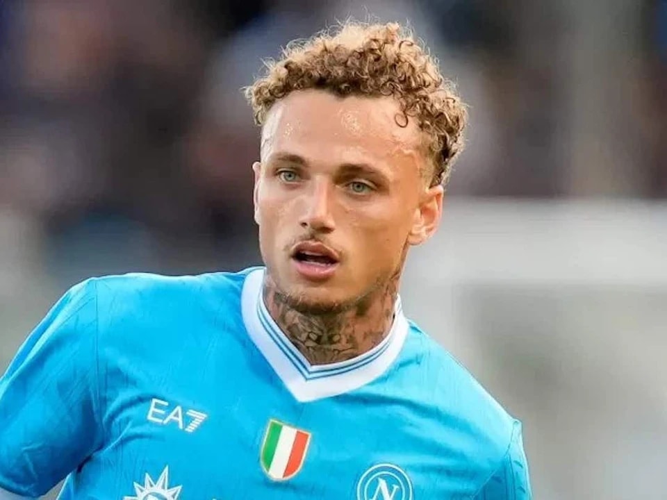 贝克马和朗, 年的教练拥, 蒂最初阵型